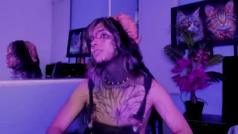 Luxiel 3 online show from November 13, 1:19 am