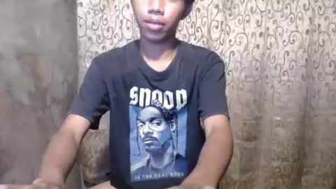 Snapshot of luxirfy_xx chatting on October 22, 2:26 am luxirfy online show from October 22, 2:26 am