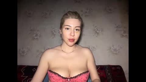 LuxSonyaStar online show from May 17, 8:51 pm