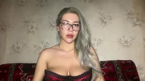 LuxSonyaStar online show from November 22, 8:07 pm