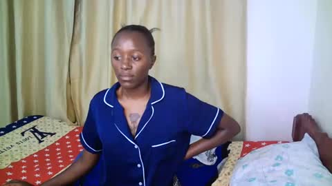 sexy queen  online show from July 3, 3:17 pm