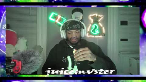 Snapshot of lxrdhxkvgemvsterjuice chatting on October 21, 3:11 am lxrdhxkvgemvsterjuice online show from October 21, 3:11 am