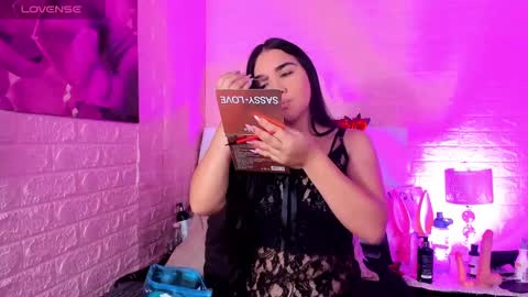 Snapshot of lyaa_collins_ chatting on September 12, 12:07 pm Lya online show from September 12, 12:07 pm