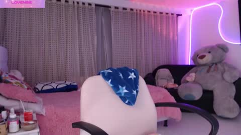 Lyann  online show from October 22, 2:48 am