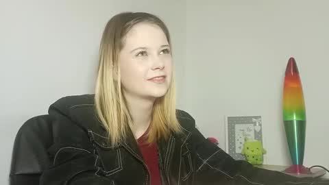 Lydia online show from October 13, 6:10 pm