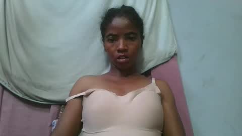 lydie856696 online show from April 30, 7:08 pm