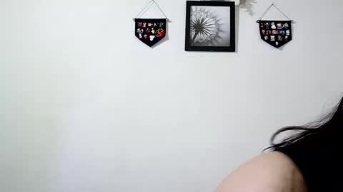 Snapshot of lyla205 chatting on January 4, 10:55 pm lyla online show from January 4, 10:55 pm