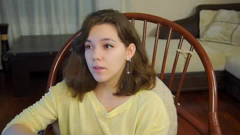 hi im Lyle online show from February 2, 3:21 am