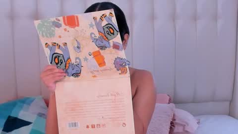 Lyn online show from November 12, 11:34 am