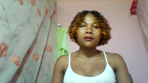 lyndah19 online show from February 17, 9:08 am