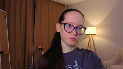 Sara online show from January 6, 4:22 pm