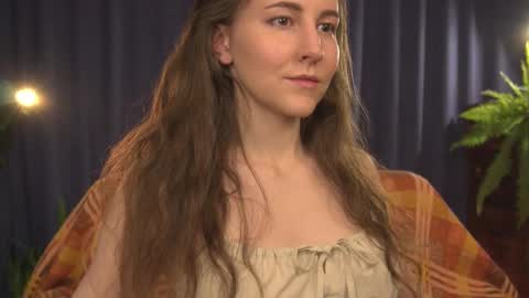 Lynn online show from March 4, 5:43 pm