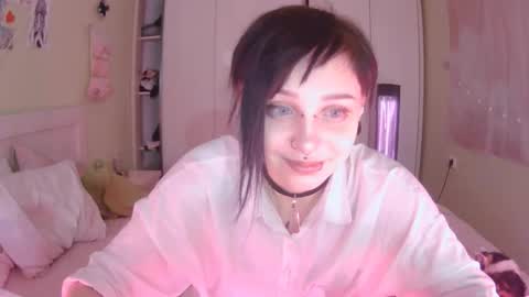 Kira online show from October 22, 11:56 am