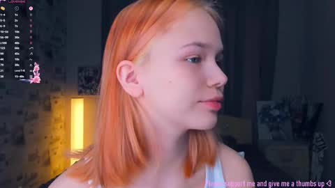 Cozy Lynns room online show from February 6, 9:46 am