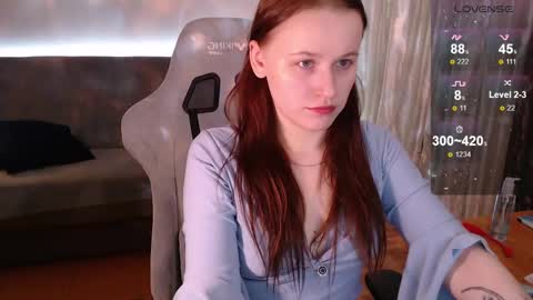 lynne_dawson online show from February 12, 1:59 pm