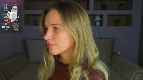 Lynn online show from October 5, 2:57 pm