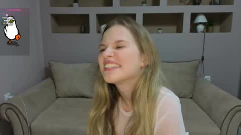 Lynn online show from September 10, 5:25 pm