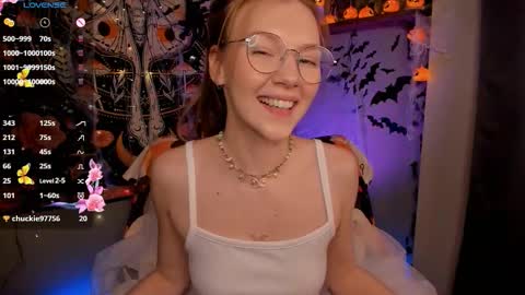 Lyra online show from October 24, 10:49 am