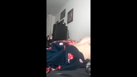 lyric0596 online show from December 16, 12:55 pm