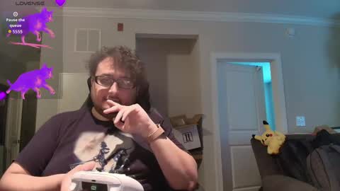 lyxx_2 online show from May 25, 12:00 pm