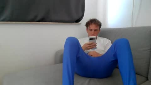 lzpboy online show from May 29, 3:32 pm