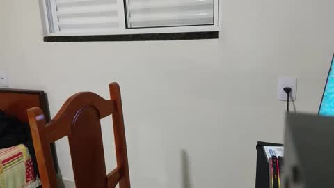 m0ren01995 online show from April 5, 11:46 pm