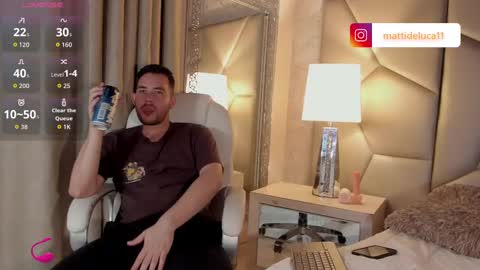 Snapshot of maatt_de_luca chatting on September 29, 5:56 pm Matt De Luca online show from September 29, 5:56 pm