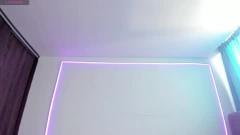 Sara online show from April 18, 7:07 pm