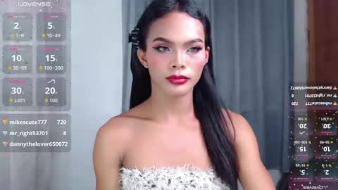 Divina online show from May 4, 11:17 am
