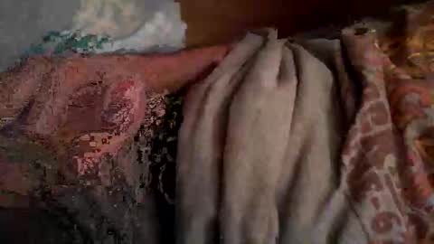 mac_james23 online show from March 11, 12:06 pm