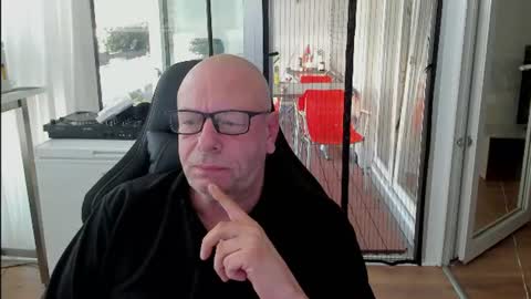 Andy online show from July 28, 5:05 am