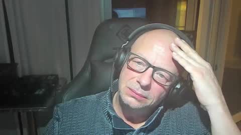 Andy online show from November 27, 7:32 pm