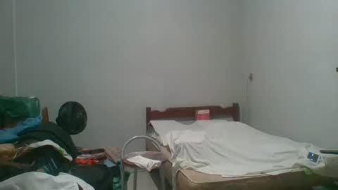 MACHOLIVRE online show from March 8, 7:05 am