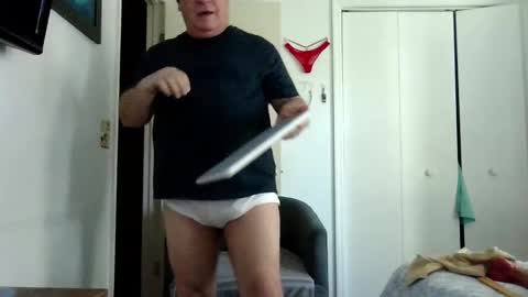 mackdocc001 online show from November 17, 1:46 pm