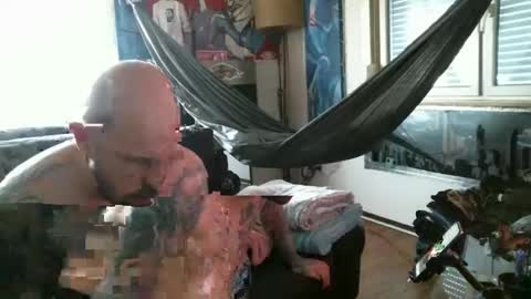 Manuel online show from March 1, 2:02 pm