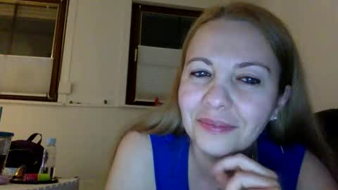 Madaluna online show from March 4, 7:55 pm