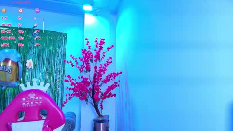 Madame Scarllet  online show from March 18, 11:27 am