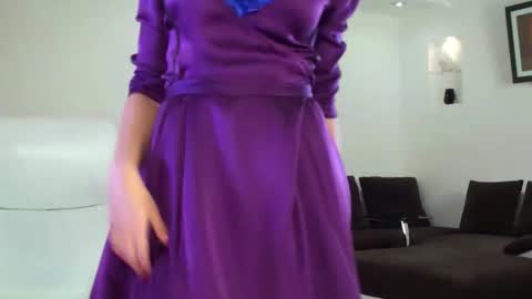 MadameXXX777 online show from November 7, 10:01 pm