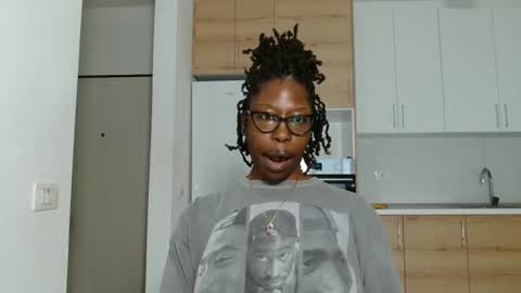 YourMadamIndigo online show from January 14, 11:18 am