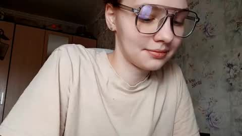 Emma online show from March 13, 5:33 am