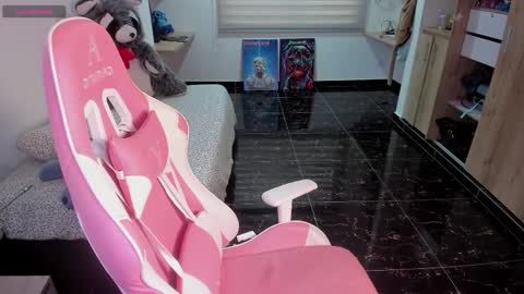 Emily     Only Fans  online show from February 6, 10:23 pm