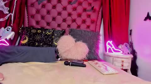 Maddison online show from October 24, 2:07 pm