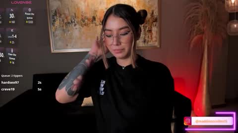 Maddi Collins online show from December 22, 5:20 pm