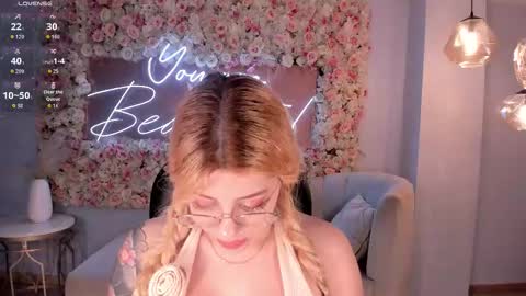 Madison Kane online show from March 9, 11:37 am