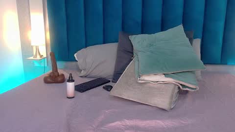 Madison Smith online show from March 11, 10:46 pm