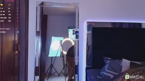 madisonwalkeeer online show from April 18, 10:54 pm