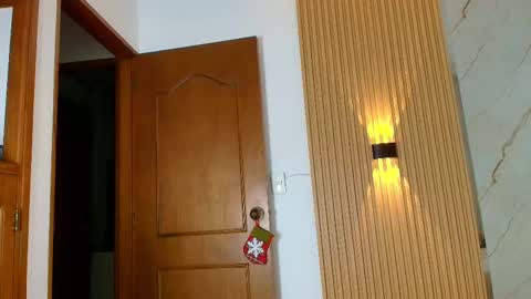   online show from December 15, 11:12 pm