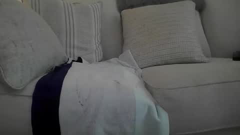 madryan77 online show from April 24, 6:54 pm