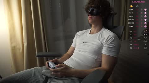 Snapshot of maestro3369 chatting on October 28, 7:15 pm Mike XMaestro 3369 online show from October 28, 7:15 pm