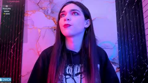 maevekuro online show from February 26, 3:21 am